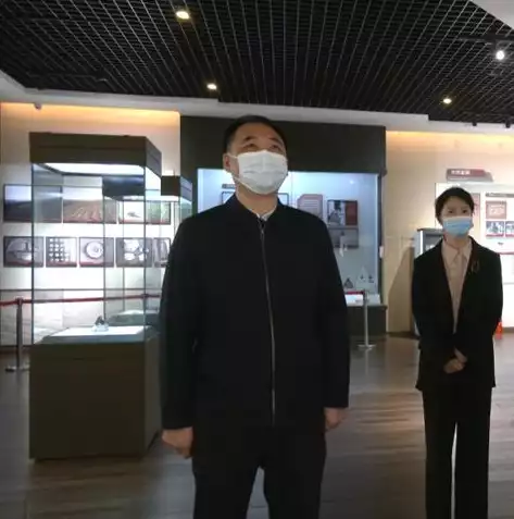 社区女工作人员事迹材料范文，社区女工作人员，倾情奉献社区，播撒关爱种子——记优秀社区女工作人员李华事迹