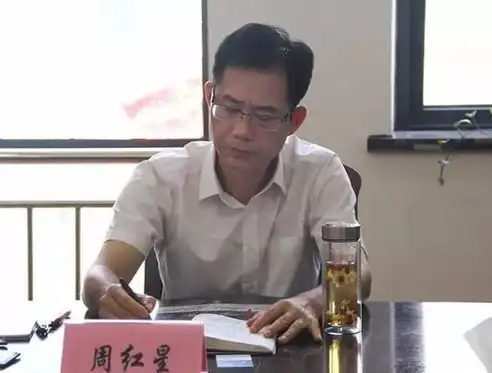 对社区书记主任的评价和建议，社区书记主任，心系群众，助力社区和谐发展的典范