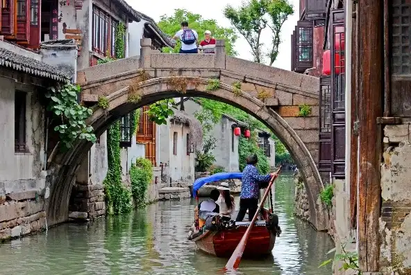 探秘古镇韵味，邂逅江南风情——深度游历周庄古镇，旅游标题关键词有哪些